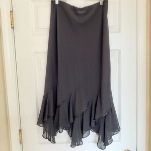 Embroidered Sandra Darren Two Layer Skirt with beads ➖